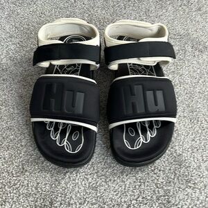 Men’s Adidas Hu Pharrel sandals in black and cream size 9.0